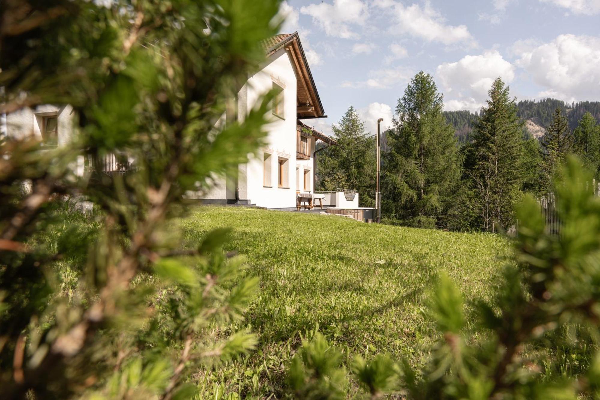 Ciasa Iachin - Dolomites Dream Retreat Διαμέρισμα San Martino in Badia Εξωτερικό φωτογραφία